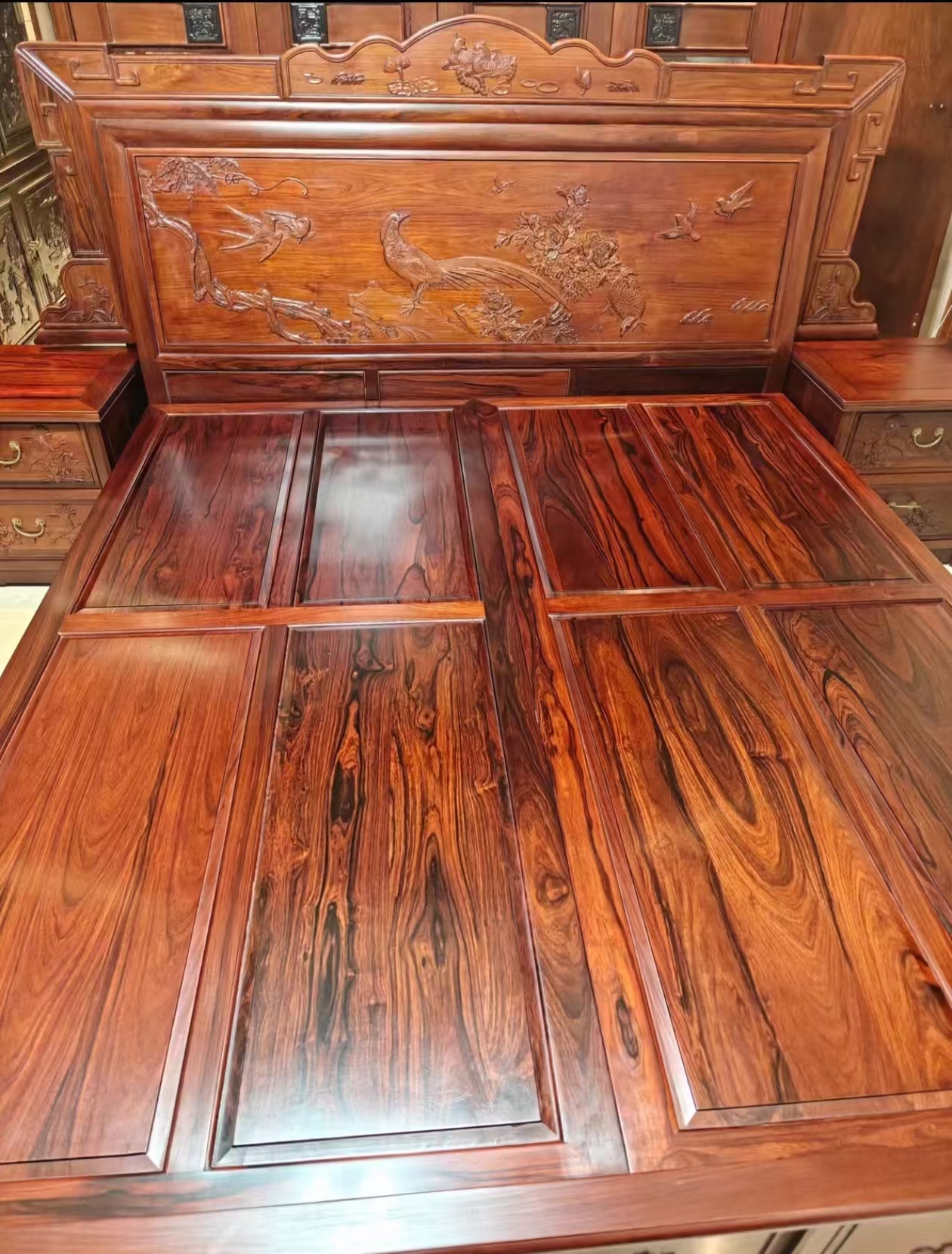 从洛杉矶海运超大木床回家,是一种执念